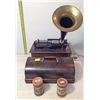 Image 1 : Thomas Edison Cylinder Phonograph