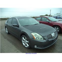 2004 - NISSAN MAXIMA