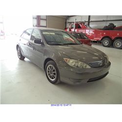 2005 - TOYOTA CAMRY