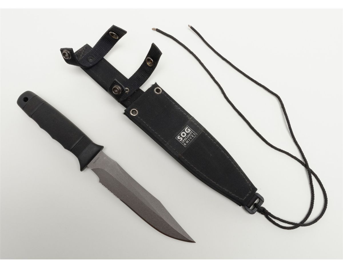 SOG Specialty Knives manufactured knife with heavy duty sheath, Navy