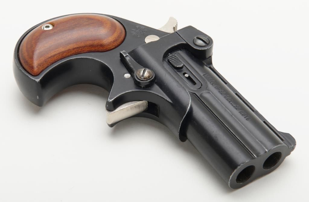 Davis Industries Model D32 Derringer, .32 ACP caliber over and under ...