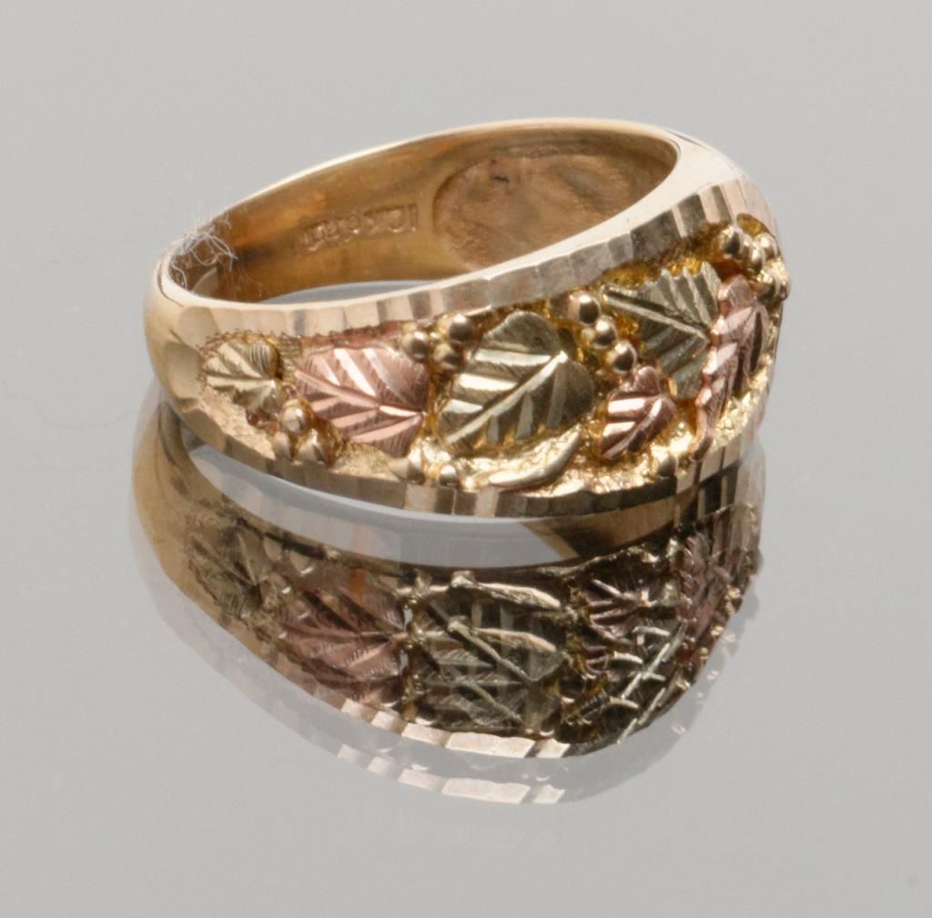 Vintage Black Hills Gold ladies ring in original box from Landstroms in mint condition made more tha vintage black hills gold ladies rings