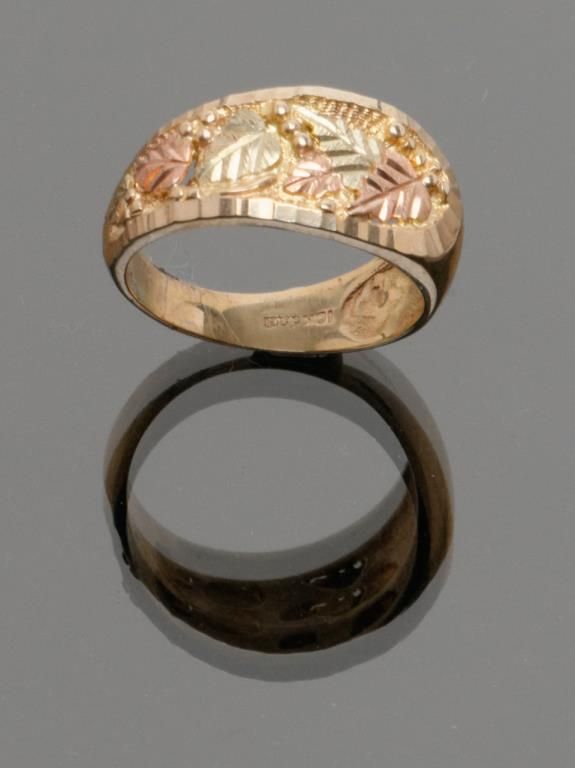 Vintage Black Hills Gold ladies ring in original box from Landstroms in mint condition made more tha vintage black hills gold ladies rings