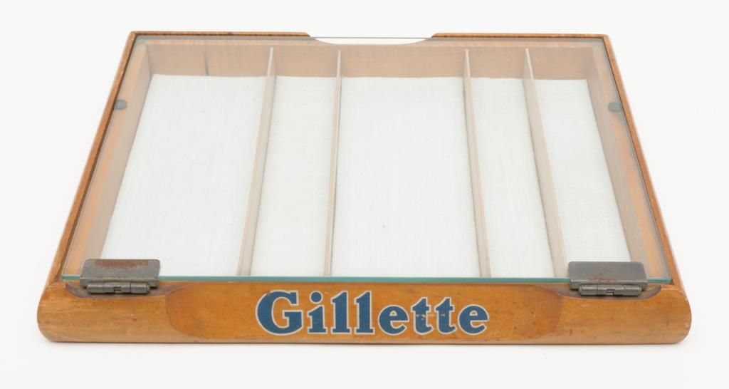 Gillette razor blade vintage 1930s drugstore type display case. In good condition and original and n