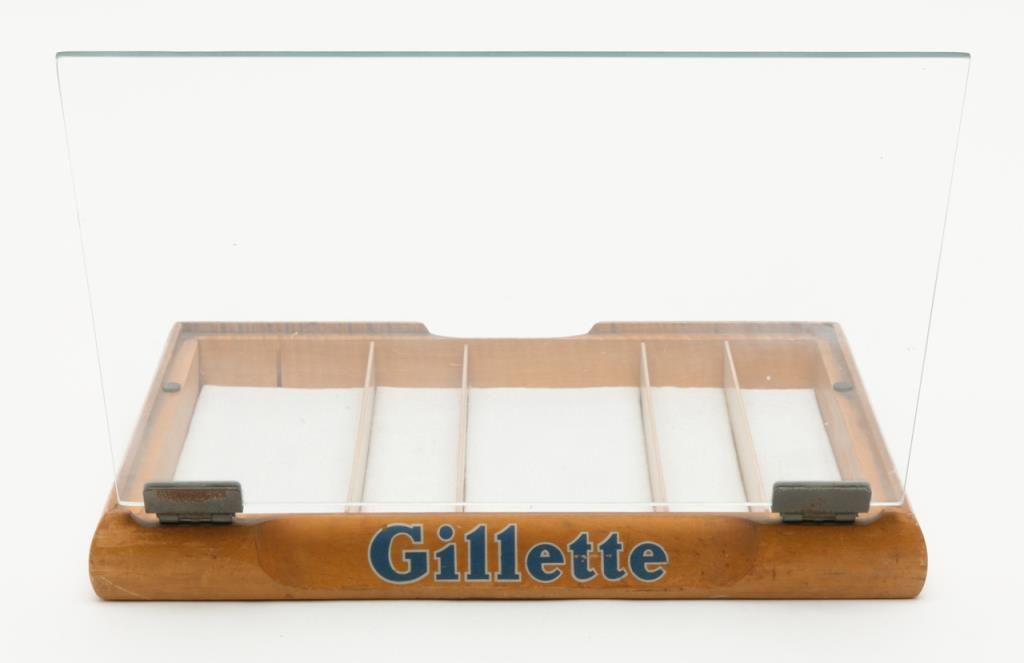 Gillette razor blade vintage 1930s drugstore type display case. In good condition and original and n