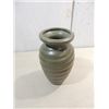 Image 2 : VINTAGE HAEGER ART DECO STYLE GREEN CERAMIC VASE: