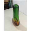 Image 2 : MID-CENTURY MODERN ART GREEN & AMBER GLASS VASE