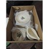 Image 2 : LOT 57 ASSORTED VINTAGE PORCELAIN & CERAMIC PLATE