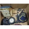 Image 2 : LOT 14 VINTAGE COLLECTIBLES: BRADLEY TRAVEL ALARM,