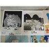 Image 2 : LOT 7 THE SIMPSONS PROMO PHOTOS, 2 B&W, 3 COLOR