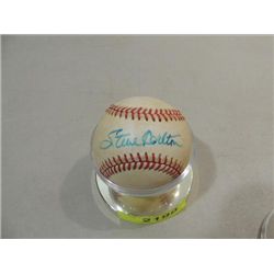 RAWLINGS BASEBALL AUTOGRAPHED STEVE CARLTON