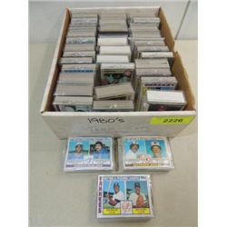 LOT 37 TEAM PACKS 1980S BASEBALL PLAYER CARDS