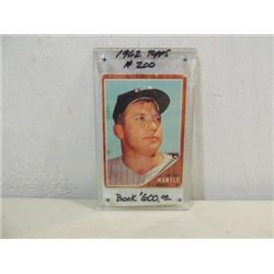 1962 TOPPS #200 BASEBALL PLAYER CARD MICKEY MANTLE