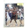 Image 1 : 8X10 BASKETBALL PHOTO AUTOGRAPHED MICHAEL JORDAN