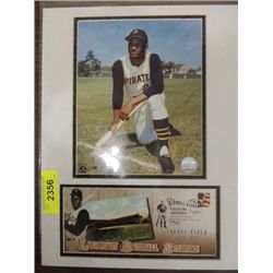 12X16 MATTED BASEBALL PHOTO ROBERTO CLEMENTE