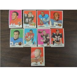 LOT 9 1969 TOPPS FOOTBALL PLAYER CARDS: #135, 137,