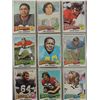 Image 2 : LOT 35 ASSORTED 1975 TOPPS FOOTBALL PLAYER CARDS