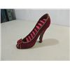 Image 1 : CONTEMPORARY STYLISH HIGH HEEL SHOE RING HOLDER OR