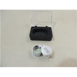 SILVER TONE TRIPLET 30X - 21MM LOUPE IN CASE.