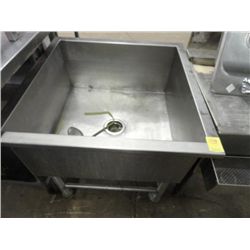 S/S Portable Ice Bin