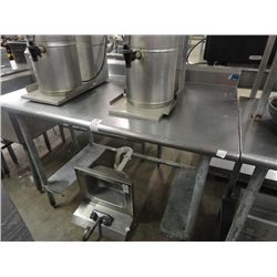 4' Bull Nose Table