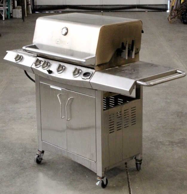 Front Avenue Stainless Steel Gas Grill