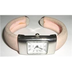 UNIQUE WOMENS *COLLEZIE* WATCH WITH A BANEL PINK HARD BAND!! WATCH CAME OUT OF SAFE!!
