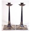 Image 1 : Pair of silver Arts and Crafts square based candlesticks with riveted effect, JD&S, Sheffield, 19…