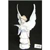 Image 1 : 1 LLADRO 6131 ANGEL OF PEACE 12"H, 1.75LB. GOOD COND....
