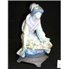 Image 1 : 1 LLADRO 5755 GIFT OF BEAUTY 8.75"H, 2.25LB. GOOD COND....