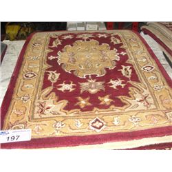 APPROX 3'X2' WOOL PILE FLORAL PATTERN THROW RUG