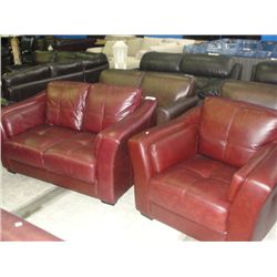 2PC MAROON LEATHER LOVESEAT AND CHAIR SET