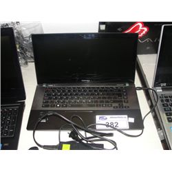 TOSHIBA LAPTOP COMPUTER - NO POWER CORD