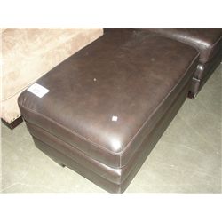 BROWN LEATHER FOOTSTOOL OTTOMAN