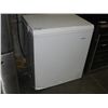 Image 1 : HAIER APARTMENT SIZE WHITE FREEZER - STORE RETURNED APPLIANCE