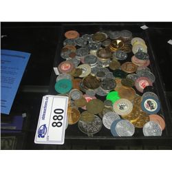 LARGE ASSORTED COLLECTION OF VINTAGE CASINO CHIPS AND TOKENS