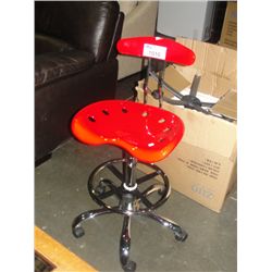 RED AND CHROME GAS LIFT OFFICE CHAIR