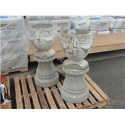 PALLET LOT OF CEMENT GARDEN PLANTERS AND PEDASTOLS - 6PCS IN TOTAL