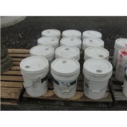 PALLET LOT OF 12 5G CONTAINERS OF WHITE PRIMER