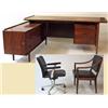 Image 1 : A Desk...