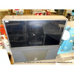 MITSUBISHI WS65315 63" PROJECTION TV