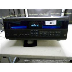 TECHNICS SL-MC7 COMPACT DISC CHANGER (print sequence:) 33079