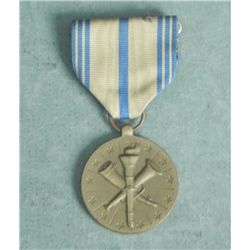 WWII ARMED FORCES RESERVE MEDAL & RIBBON