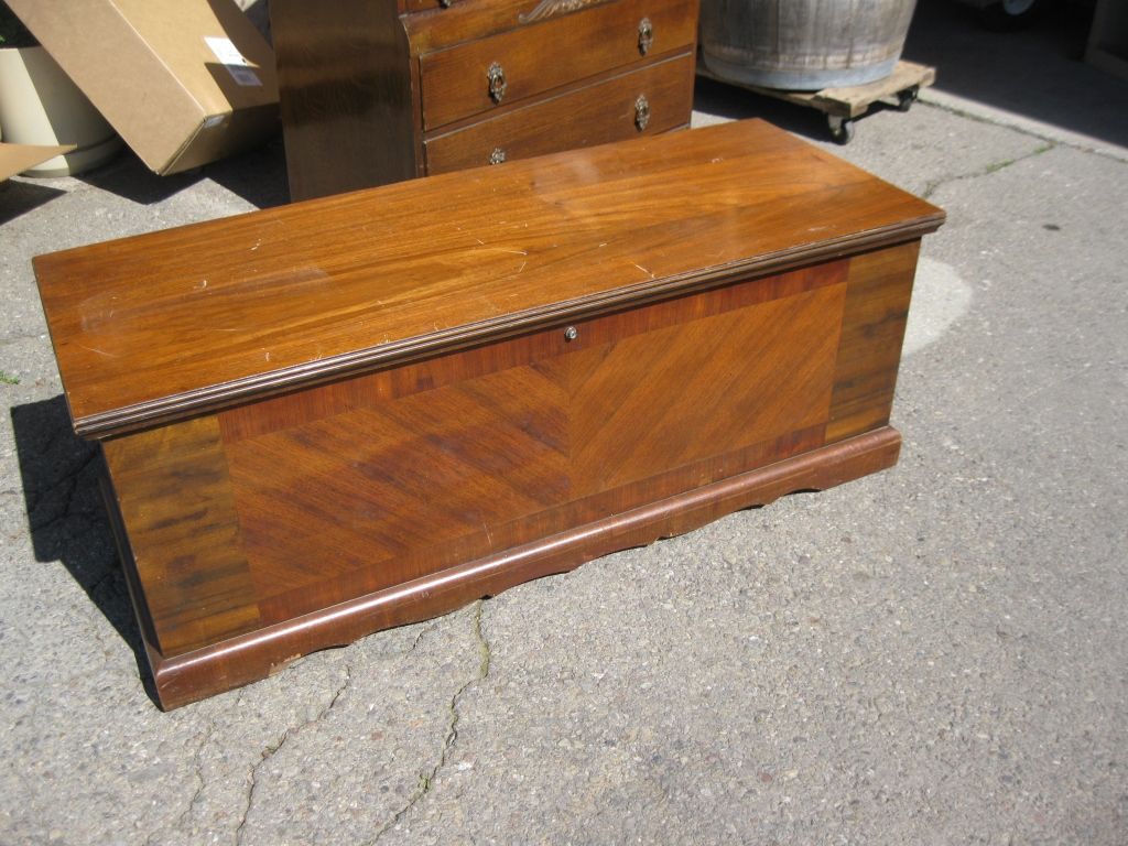 Lane Brand Cedar Chest.