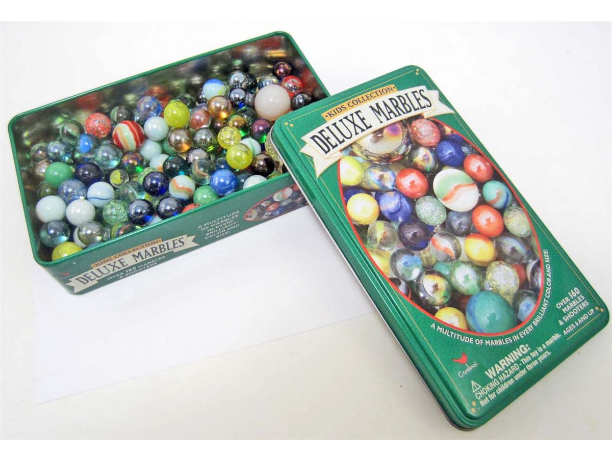 VINTAGE DELUXE MARBLES GAME IN TIN VINTAGE DELUXE MARBLES GAME IN TIN