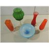 Image 2 : LOT 5 MID-CENTURY MODERN GLASS STYLIZED VASES &