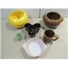 Image 2 : LOT 6 (5) CONTEMPORARY POTTERY & 1 PYREX BOWL: