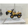 Image 3 : 2001 TONKA DIE CAST METAL: CRANE & END LOADER