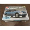 Image 1 : AMT ERTL 96 FORD EXPLORER 4X4 PLASTIC MODEL KIT