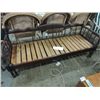 Image 2 : ANTIQUE MAPLE SPINDLE SUMMER ROOM PULL OUT BED